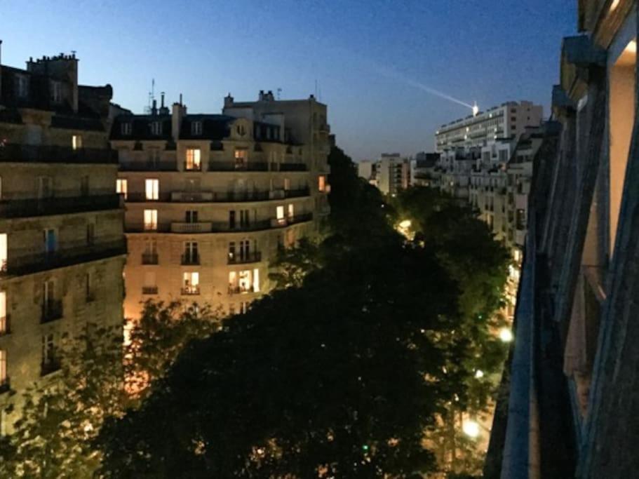 1 Bedroom Fashion Week And Roland Garros * Parijs